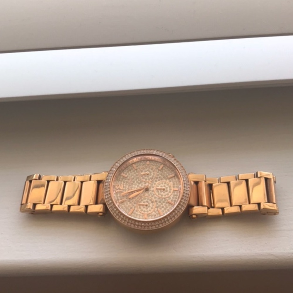 Michael Kors Stainless Steel Rose Gold Watch - Picture 3 of 5
